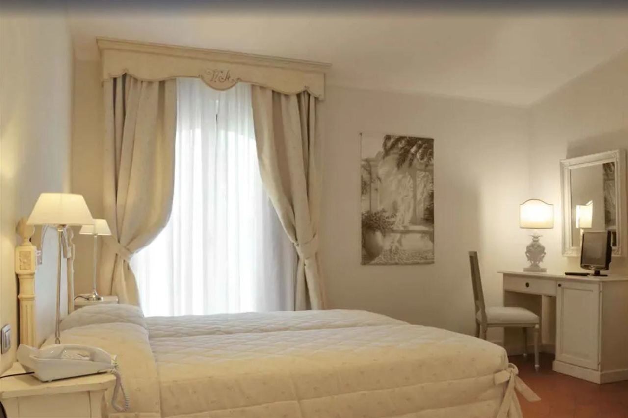 Agnese Hotel 3*